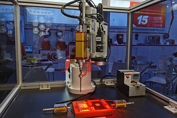 ��������Ӯ��һ��������ҳ�����Ӿ����ϵͳӦ��